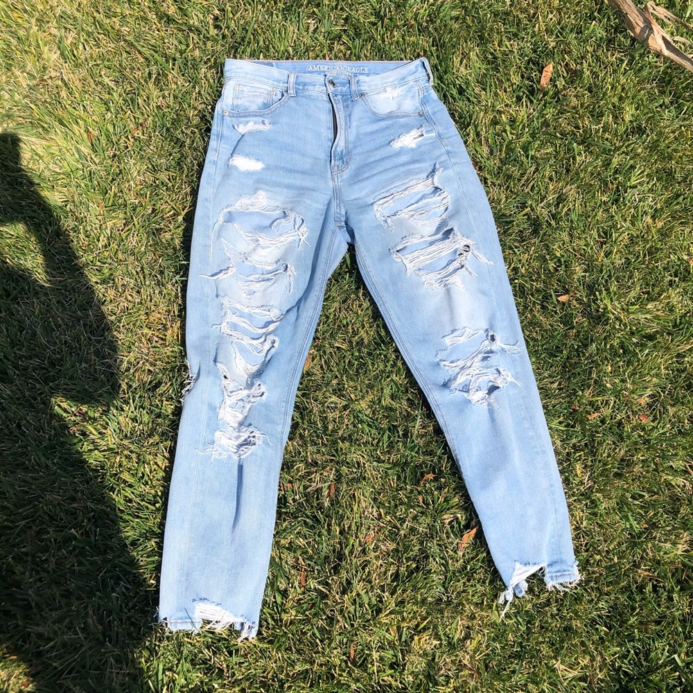 American Eagle mom jeans